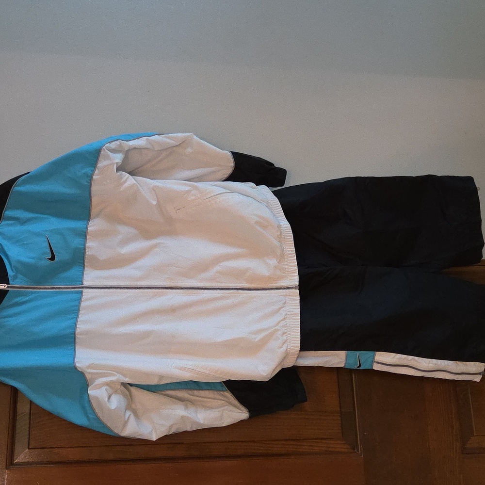 Nike Vintage Black and White, Turquoise Women's Running Suit, 90s